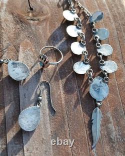VINTAGE TURQUOISE NAVAJO STERLING SILVER FEATHER NECKLACE & EARRINGS 24.3 Grams