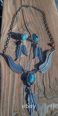 VINTAGE TURQUOISE NAVAJO STERLING SILVER FEATHER NECKLACE & EARRINGS Signed K