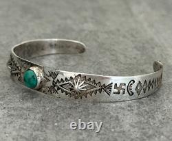 VTG FRED HARVEY ERA Navajo Turquoise Whirling Logs REPOUSSE Silver Bracelet Sz7