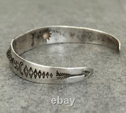 VTG FRED HARVEY ERA Navajo Turquoise Whirling Logs REPOUSSE Silver Bracelet Sz7