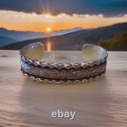 VTG Sterling Silver Navajo Style Floral Cuff Bracelet LT Signed 29.3g Petite