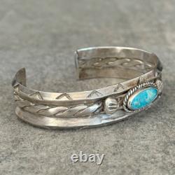 Vintage 30's Native American Navajo Turquoise Carinated Rope Sterling Bracelet