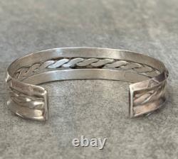 Vintage 30's Native American Navajo Turquoise Carinated Rope Sterling Bracelet