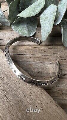 Vintage Carinated Native American Sterling Silver Cuff Bracelet Jewelry 24.41 g