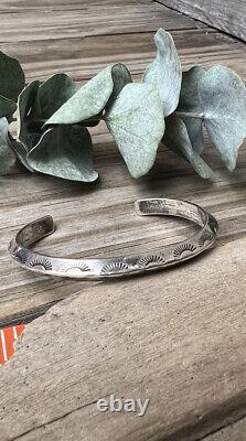 Vintage Carinated Native American Sterling Silver Cuff Bracelet Jewelry 24.41 g