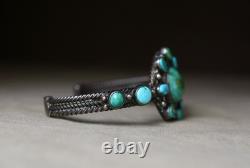 Vintage Early Navajo Native American Sterling Silver Turquoise Cuff Bracelet
