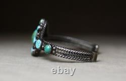 Vintage Early Navajo Native American Sterling Silver Turquoise Cuff Bracelet