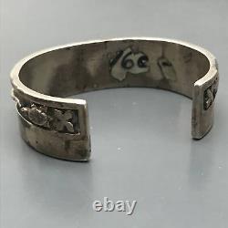 Vintage Native American Cuff Bracelet. Sterling Silver. Zuni Jewelry