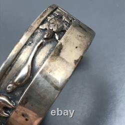 Vintage Native American Cuff Bracelet. Sterling Silver. Zuni Jewelry