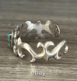 Vintage Native American Navajo BISBEE Turquoise Sandcast Sterling Bracelet