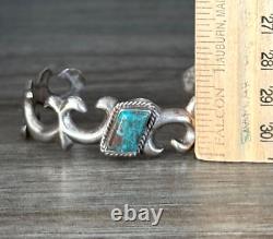Vintage Native American Navajo BISBEE Turquoise Sandcast Sterling Bracelet