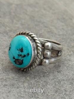 Vintage Native American Navajo Blue Turquoise Sterling Silver RING 13.7g Size 10