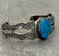 Vintage Native American Navajo Blue Turquoise Sterling silver Bracelet