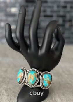 Vintage Native American Navajo NUMBER 8 Turquoise CARINATED Sterling Bracelet