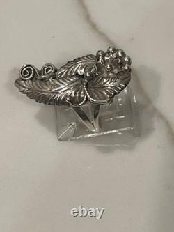 Vintage Native American Navajo Sterling Silver Leaf & Berry Ring Size 7.5