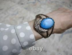 Vintage Native American Navajo Sterling Silver Turquoise Cuff Bracelet