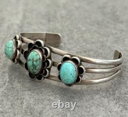 Vintage Native American Navajo Three Turquoise flower SMALL Sterling Bracelet