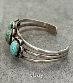 Vintage Native American Navajo Three Turquoise flower SMALL Sterling Bracelet