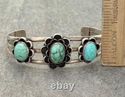 Vintage Native American Navajo Three Turquoise flower SMALL Sterling Bracelet