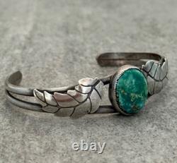 Vintage Native American Navajo Turquoise Feather Sterling silver Cuff Bracelet