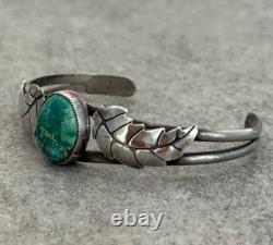 Vintage Native American Navajo Turquoise Feather Sterling silver Cuff Bracelet