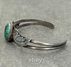 Vintage Native American Navajo Turquoise Feather Sterling silver Cuff Bracelet