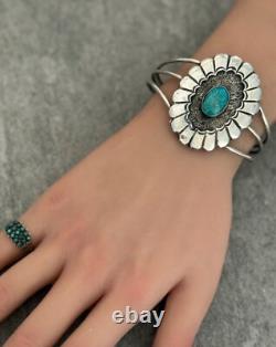 Vintage Native American Navajo Turquoise LARGE CONCHO Sterling Silver Bracelet
