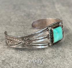 Vintage Native American Navajo Turquoise SQUARE Sterling silver Bracelet Cuff