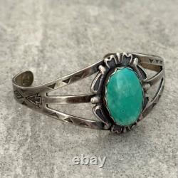 Vintage Native American Navajo Turquoise Split Shank Sterling silver Bracelet