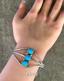 Vintage Native American Navajo Turquoise Sterling silver Bracelet