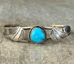 Vintage Native American Navajo Turquoise Sterling silver Bracelet