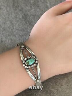 Vintage Native American Navajo Turquoise Sterling silver Bracelet