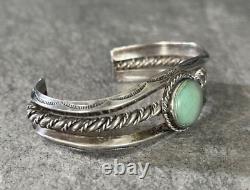 Vintage Native American Navajo Turquoise Sterling silver Bracelet