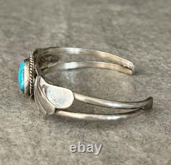 Vintage Native American Navajo Turquoise Sterling silver Bracelet