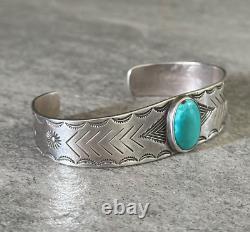 Vintage Native American Navajo Turquoise Sterling silver Bracelet
