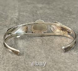 Vintage Native American Navajo Turquoise Sterling silver Bracelet