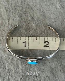 Vintage Native American Navajo Turquoise Sterling silver Bracelet