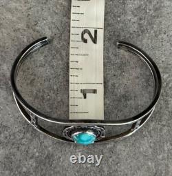 Vintage Native American Navajo Turquoise Sterling silver Bracelet