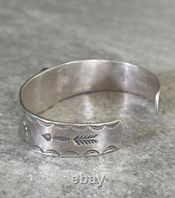 Vintage Native American Navajo Turquoise Sterling silver Bracelet