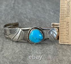 Vintage Native American Navajo Turquoise Sterling silver Bracelet