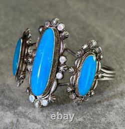 Vintage Native American Navajo Turquoise Sterling silver Bracelet signed