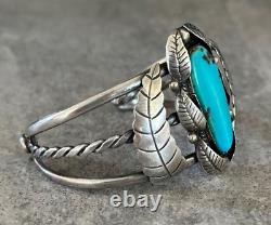 Vintage Native American Navajo Turquoise Sterling silver Cuff Bracelet