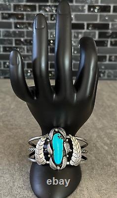 Vintage Native American Navajo Turquoise Sterling silver Cuff Bracelet