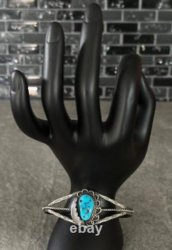 Vintage Native American Navajo Turquoise Sterling silver Cuff Bracelet SIGNED