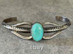 Vintage Native American Navajo Turquoise Sterling silver Knife edge Bracelet