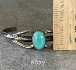 Vintage Native American Navajo Turquoise Sterling silver Knife edge Bracelet