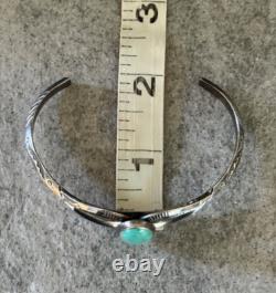 Vintage Native American Navajo Turquoise Sterling silver Knife edge Bracelet