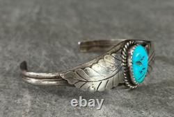 Vintage Native American Navajo light blue Turquoise Sterling silver Bracelet