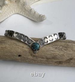Vintage Native American Sterling Cuff Bracelet Blue Turquoise Heart Jewelry
