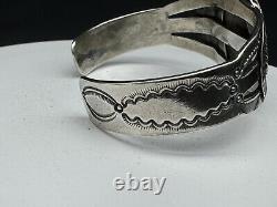 Vintage Native American Sterling Silver Agate Cuff Bracelet